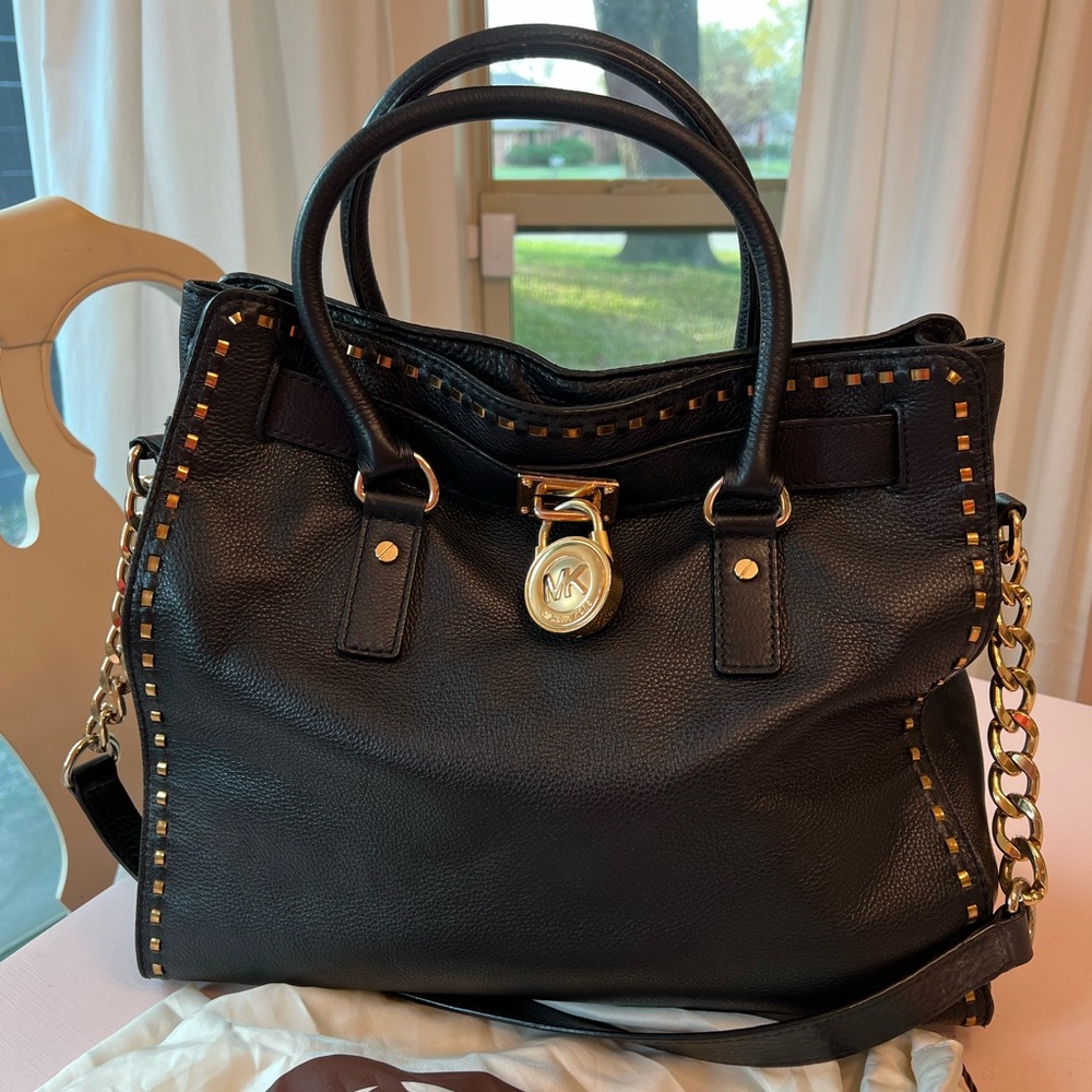 MICHEAL Michael Kors Black Leather Shoulder Bag w/Gold Stitching